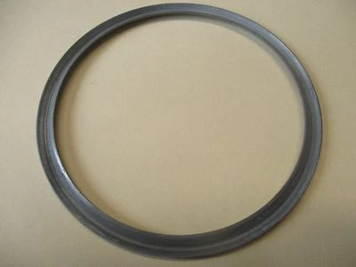 HARLEY CENTER CLUTCH SPRING SEAT RING SPORTSTER 883 1000 1200 1984-1990 36793-84 - Image 1 of 3