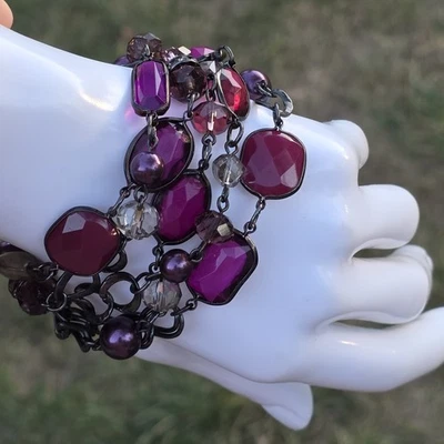 Pulsera WHITE HOUSE BLACK MARKET Bisel Púrpura Cuentas Tono Negro Multi Hilo Foto 1 de 4