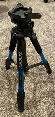 ZOMEI Q111 Professional Aluminium Portable Travel Tripod - Image 1 of 4