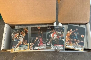 Lot (338) 2001 Ultra WNBA w/Stars & Rookies - List in Desc. - Picture 1 of 1