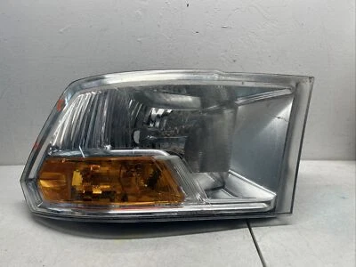 Оригинальная правая галогенная фара для Dodge Ram 1500 2009 2010 2011 2012 годов выпуска под правую руку - Изображение 1 из 4