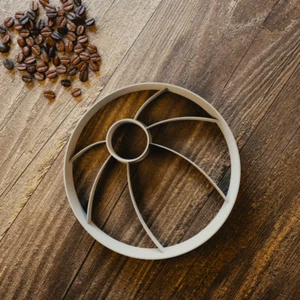 Beach Ball Cookie Cutter - Fondant & Biscuit- Instagram - 3 Sizes - Picture 1 of 3