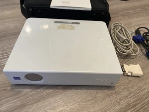 Sony VPL-CX5 Home Theater Projector WORKS  with AC Power Cord NO REMOTE - Picture 1 of 2