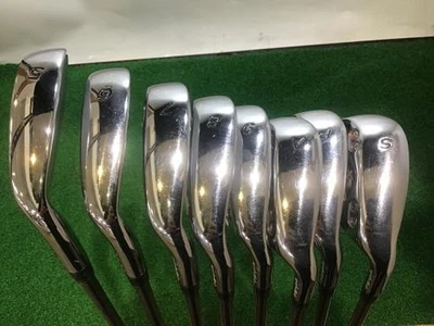 TaylorMade R7 Xr 2007 Iron Set 5-9,Pw,Aw,Sw 8pc Flex Regular REAX 50 XR Graphite - Image 1 of 4