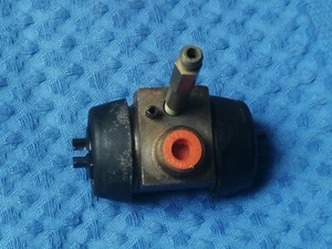 Ford Transit MK1 MK2 Cilindro Freno Ruota Posteriore Pneumatico Semplice Oldtimer NUOVO - Foto 1 di 4