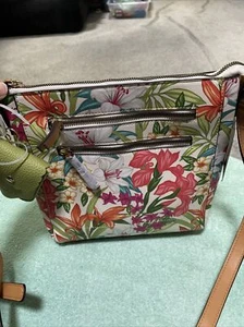 Nanette Lepore Floral Crossbody Hand Bag With Sanitizer Case New With Tags - Picture 1 of 17