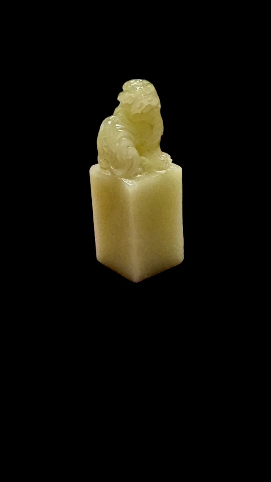 Crystal Frozen Green Field Stone Office Ornaments 青田石貔貅书法书画考级章 - Image 1 of 4