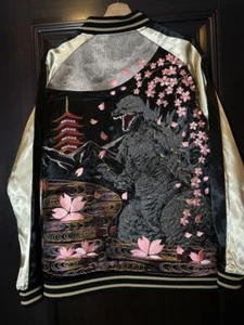 Chaqueta Nishiki x Godzilla Cherry Blossoms Sukajan Reversible JP XL (US L) - Imagen 1 de 15