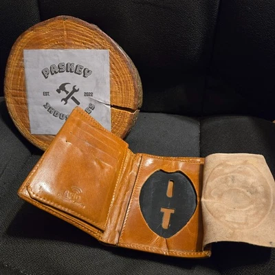 Swiss Marshall RFID Blocking Brown Leather 3" Badge Holder Bifold Trifold Wallet - Image 1 of 4