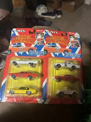 2 件复古 Ertl Dukes of Hazzard Hot Pursuit 套装 3 包。 Dukes Hazzard County — 第 1/4 张图片