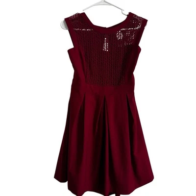 Vestido para mujer Esley rojo plisado línea A tejido sin mangas cuello redondo grande Foto 1 de 4