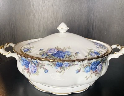 ¡Precioso! ¡Raro! Vintage Royal Albert Moonlight Rose Tureen Foto 1 de 3