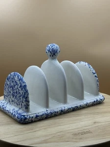 Estante para tostadas de madera Saxony Arthur azul moteado - Imagen 1 de 5