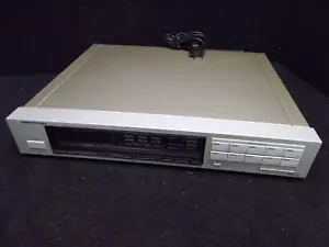 Sintonizador estéreo sintetizador de cuarzo ONKYO T-4250, FM MW LW, plata. DEFECTO #IK-565 - Imagen 1 de 4