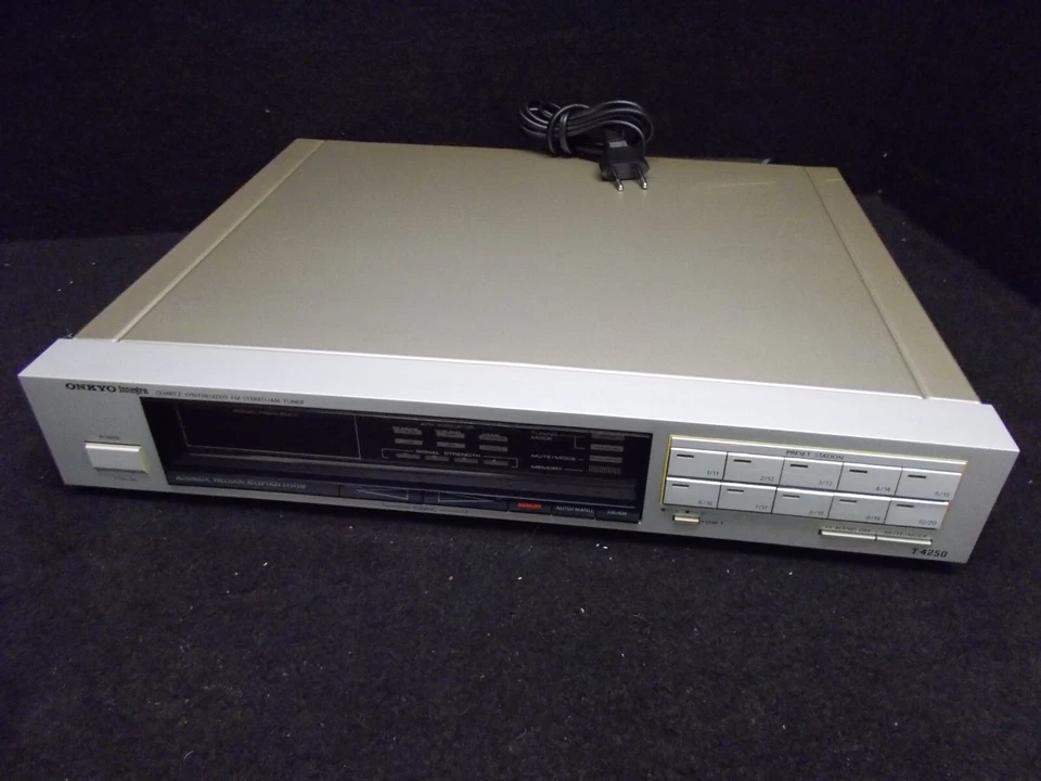 ONKYO T-4250, FM MW LW Quartz Synthesizer Stereo Tuner, silber.  DEFEKT #IK-565 - Bild 1 von 4