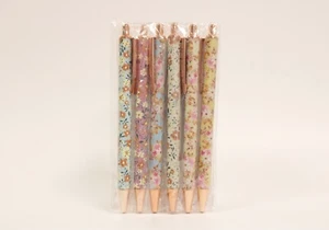 paquetes de 6 bolígrafos retráctiles tinta negra patrón floral surtido - Imagen 1 de 3