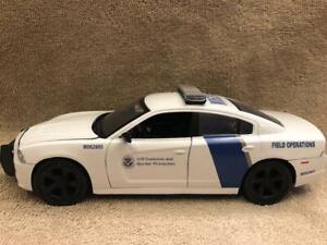 1/24 SCALE US CUSTOMS FIELD OPPS DG CHARGER  MODEL WITH WORKING LIGHTS AND SIREN