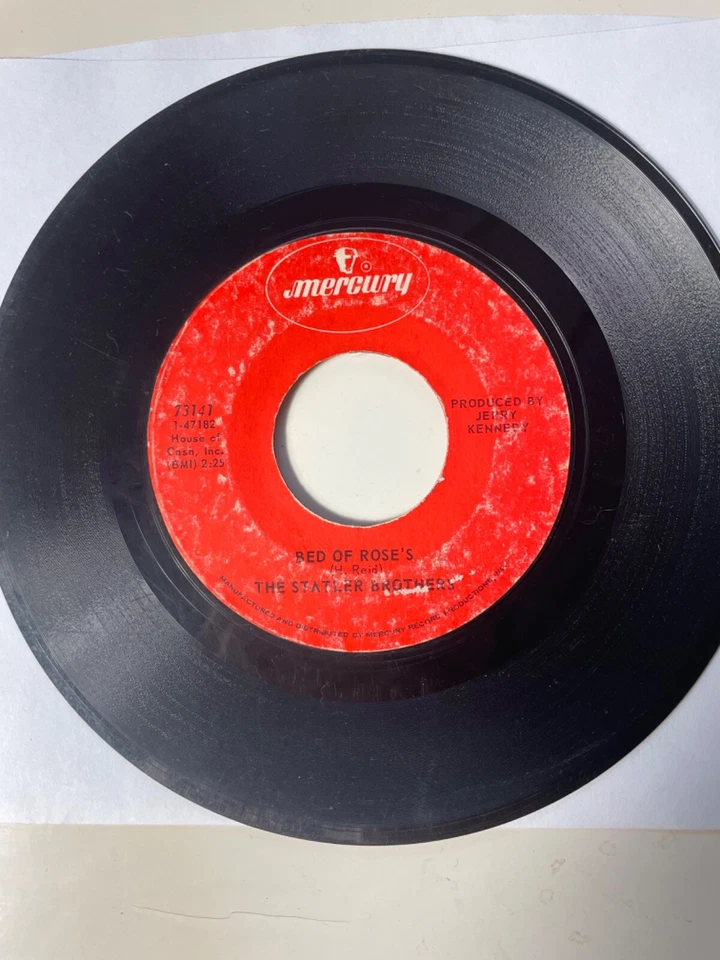 THE STATLER BROTHERS BED OF ROSE'S/THE LAST GOODBYE MERCURY VINYL 45 VG 73141 - Imagem 1 de 2
