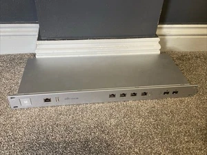 Ubiquiti UniFi Security Gateway Pro USG-PRO-4 - Picture 1 of 7