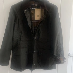 Barbour Beadnell Wax Jacket Ladies UK 10 olive Green Classic - Picture 1 of 4