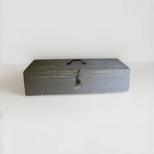 Vintage Rustic  Painted Wood Carpenter Tool Storage Box Chest Trunk with Lid - Picture 1 of 22