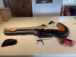 Elevation electric guitar 1/2 size 6 string - Sunburst - Picture 1 of 12