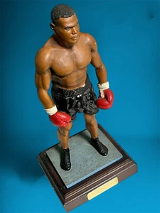 HTF HAND CRAFTED The Art of Sport Mike Tyson Statua Figura 26 cm Edizione Limitata - Foto 1 di 23