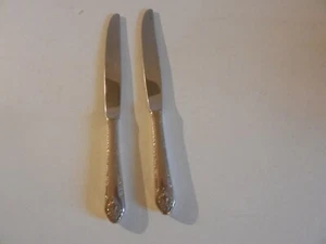 Holmes & Edwards Lovely Lady Silverplate: 2 coltelli da tavola - Foto 1 di 3