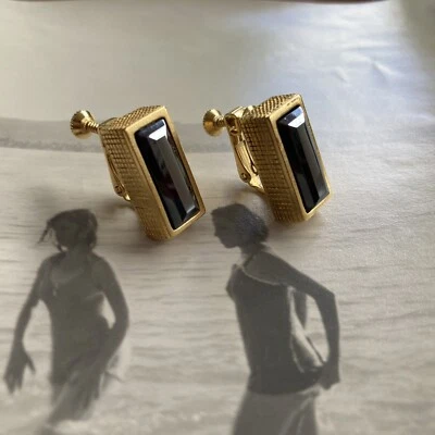 Pendientes GIVENCHY Vintage Piedra Marcasita Clip-On, Rectángulo 1960-70 Tono Dorado Foto 1 de 4