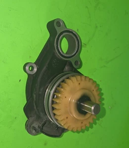 2015  Yamaha FZ09  OEM water pump assembly 1RC-12420-00-00 - Picture 1 of 3