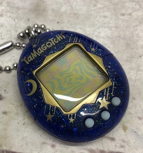 Bandai Tamagotchi Digital Pet 2018 Needs New battery - Picture 1 of 5