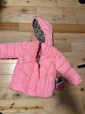 粉红色白金女孩纯色连帽冬季外套,尺寸 2 全新  — 第 1/3 张图片