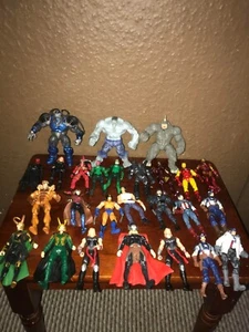 Marvel actoin Figure Bundle - Picture 1 of 4