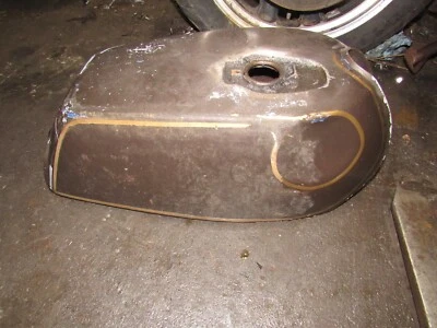 Yamaha XS360 1977 tanque de combustible de gasolina  Foto 1 de 4