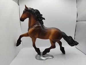 Gebrauchte individuell bemalte Breyer Friesenbucht Pferd Statue Figur - Bild 1 von 14