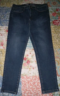 Jean Mossimo ajustado elástico azul denim para mujer talla 16R 33 X 28,5 Foto 1 de 3