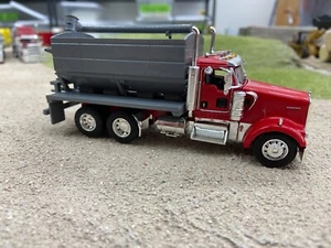 Red DCP W900 with prototype feed box - Picture 1 of 6