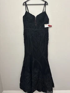 NWT Mac Duggal Black Lace Sleeveless V-Neck 79082 Dress Size 16 - Picture 1 of 14