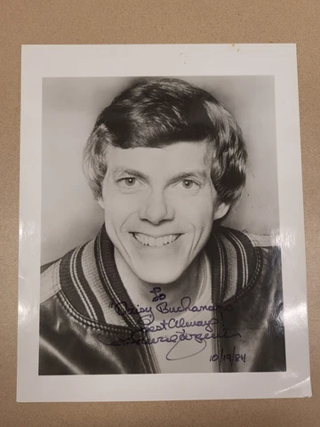 To Daisy Best Always Richard Carpenter 10/19/1984 Hand Signed 8"x10" Photograph Cover