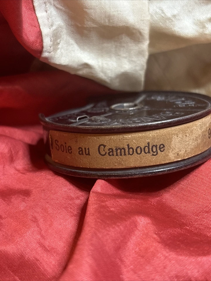 films pathe baby pellicule 9.5 mm la soie au cambodge - Photo 1/1