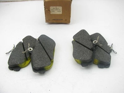 NUEVO OEM Ford F4DZ-2001-B pastillas de freno de disco delanteras - equipamiento Taurus Police 1994-2002 Foto 1 de 4