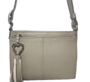BRIGHTON BARBADOS TAUPE CROSSBODY CITY ORGANIZER NAPPA CUORE PORTAFOGLIO ANTERIORE - Foto 1 di 17