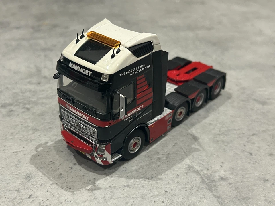 Globetrotter WSI 1:50 Mammoet Volvo FH04 8x4 - Immagine 1 di 3
