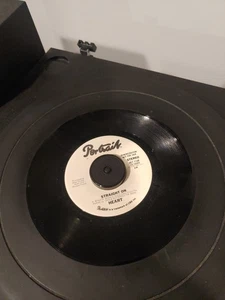 HEART - STRAIGHT ON, PORTRAIT W L PROMO, 45 RPM, 1978  - Picture 1 of 3