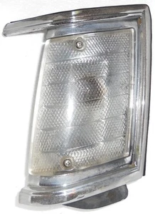 1980 1981 TOYOTA CELICA LH RA40 RA42 CLEAR CORNER MARKER LIGHT ASSEMBLY DRIVER - Picture 1 of 8