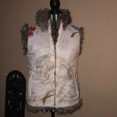 Obermeyer Signature Snow Bunny Preppy Ski Resort Reversible Faux Fur Ski Vest - Image 1 of 4