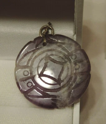 Intagliato Ametista Viola Pietra Asiatico Medaglione Design Pendente Argento CB - Immagine 1 di 4