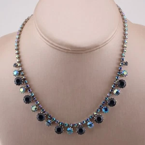 Collana girocollo vintage Weiss sfumature di blu AB strass tono argento 15 1/2" - Foto 1 di 6