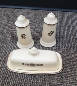 Set of 3 Vintage Pfaltzgraff G-28 Tan/Brown 6"Salt & Pepper Shakers Butter Dish - Picture 1 of 9