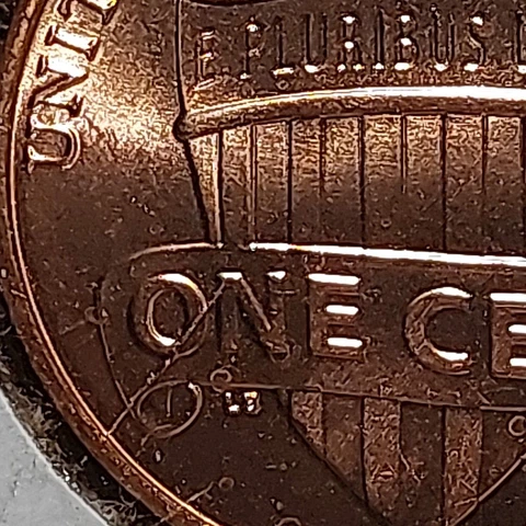 2010 Lincoln Shield Penny Error Reverse Die Crack - 0427 Cover